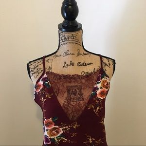 • • Women’s Lace Burgundy Floral Tank • •